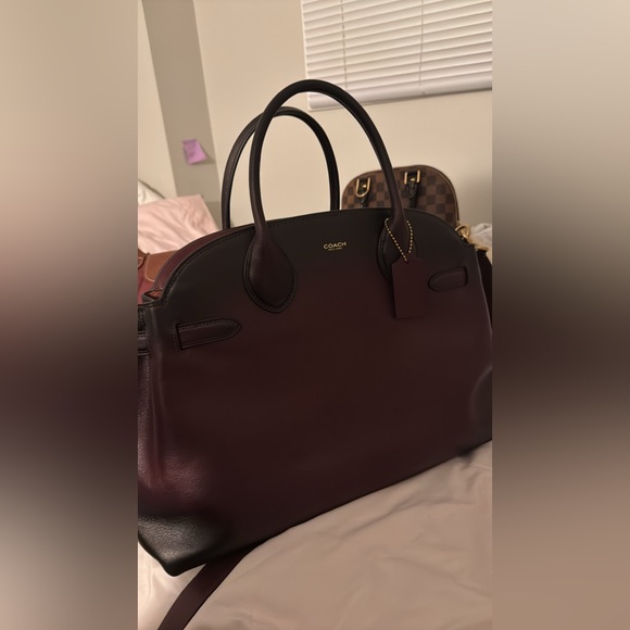 Coach Empire Caryall 40 in brass Merlot - Picture 3 of 6